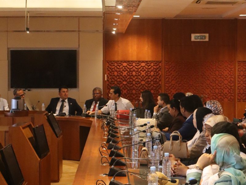 تنظيم زيارة للمؤسسة التشريعية لفائدة طلبة الكلية المتعددة التخصصات بالرشيدية